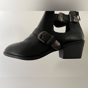 Woman’s Black Ankle Boots